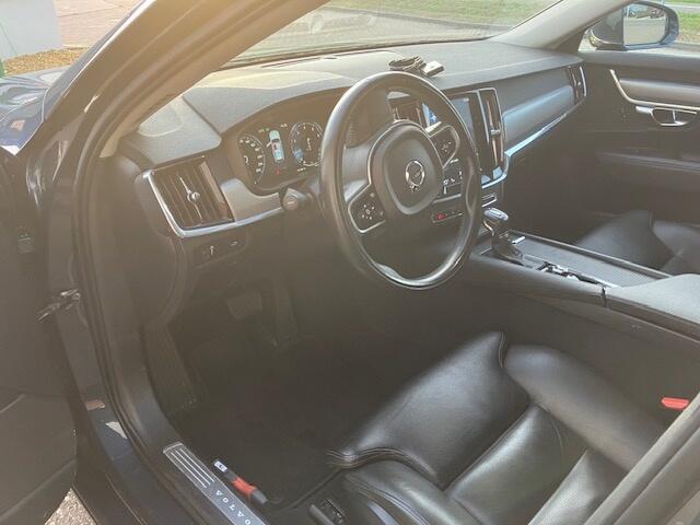 Volvo V90 2.0 T4 Momentum
