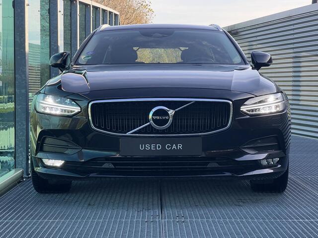 Volvo V90 2.0 T4 Business Luxury+ Automaat, Leder, Panoramadak, Trekhaak semi elektrisch inklapbaar, Stoelverwarming, Stuurverwarming