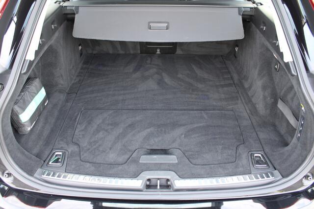 Volvo V90 T5 Automaat 90th Anniversary Edition | Adapt. Cruise | El. Trekhaak | BLIS | Verw. Voorstoelen | Camera