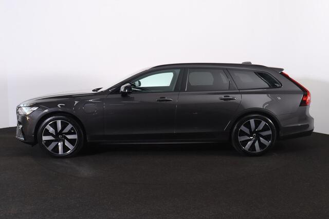 Volvo V90 T6 Recharge AWD Plus Dark - IntelliSafe Assist & Surround - 360º Camera - Harman/Kardon audio - Adaptieve LED koplampen - Verwarmde voorstoelen, stuur & achterbank - Parkeersensoren voor & achter - Elektr. bedienb. voorstoelen met geheugen - Extra getint 