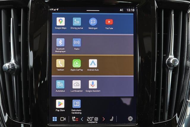 Volvo V90 T8 Recharge AWD Ultra Dark - Panorama/schuifdak - IntelliSafe Assist & Surround - 360º Camera - Harman/Kardon audio - Adaptieve LED koplampen - Verwarmde voorstoelen, stuur & achterbank - Parkeersensoren voor & achter - Elektr. bedienb. voorstoelen met ge