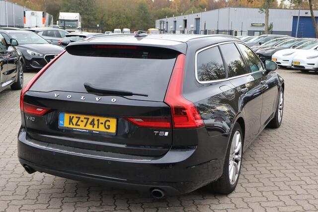 Volvo V90 2.0 T5 Momentum Virtual cockpit, Lederen interieur, Stoel- en stuurverwarming, Adaptieve cruise control, Pilot assist