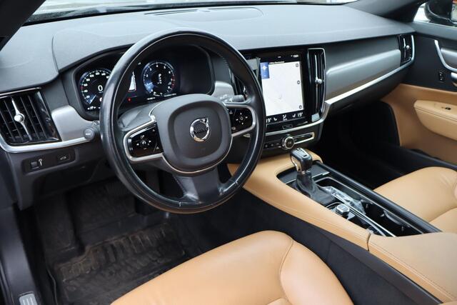 Volvo V90 2.0 T5 Momentum Virtual cockpit, Lederen interieur, Stoel- en stuurverwarming, Adaptieve cruise control, Pilot assist