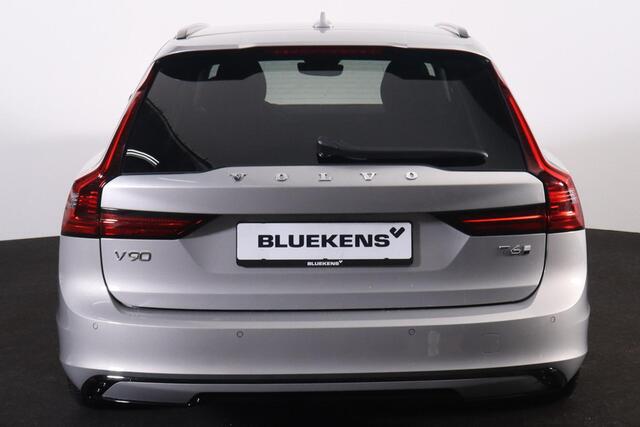Volvo V90 T6 Recharge AWD Plus Dark - IntelliSafe Assist & Surround - 360º Camera - Harman/Kardon audio - Adaptieve LED koplampen - Verwarmde voorstoelen, stuur & achterbank - Parkeersensoren voor & achter - Elektr. bedienb. voorstoelen met geheugen - Extra getint 