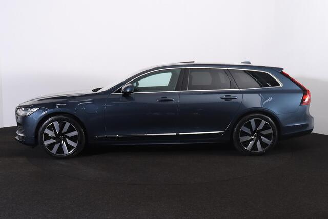 Volvo V90 T6 Recharge AWD Plus Bright - Panorama/schuifdak - IntelliSafe Assist & Surround - 360º Camera - Harman/Kardon audio - Adaptieve LED koplampen - Verwarmde voorstoelen, stuur & achterbank - Parkeersensoren voor & achter - Elektr. bedienb. voorstoelen met g