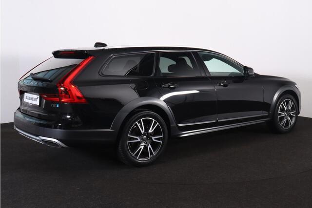 Volvo V90 Cross Country T5 AWD Pro - IntelliSafe Assist & Surround - 360º Camera - Harman/Kardon audio - Adaptieve LED koplampen - Verwarmde voorstoelen, stuur & achterbank - Parkeersensoren voor & achter - Elektr. bedienb. voorstoelen met geheugen - Nappa Lederen 