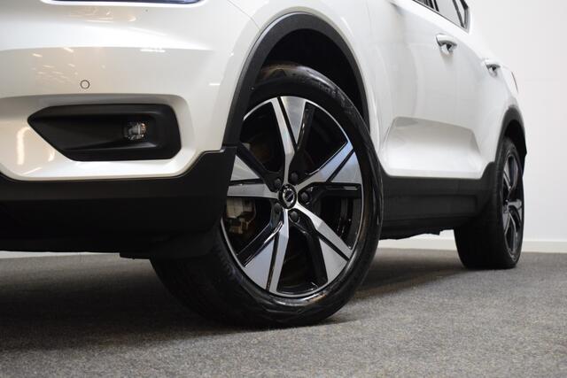 Volvo XC40 Recharge P8 AWD R-Design 408 pk Sunroof/ Trekhaak 1500kg/ Harman Kardon/ 360 Cam/ Stuur en Stoelverw.