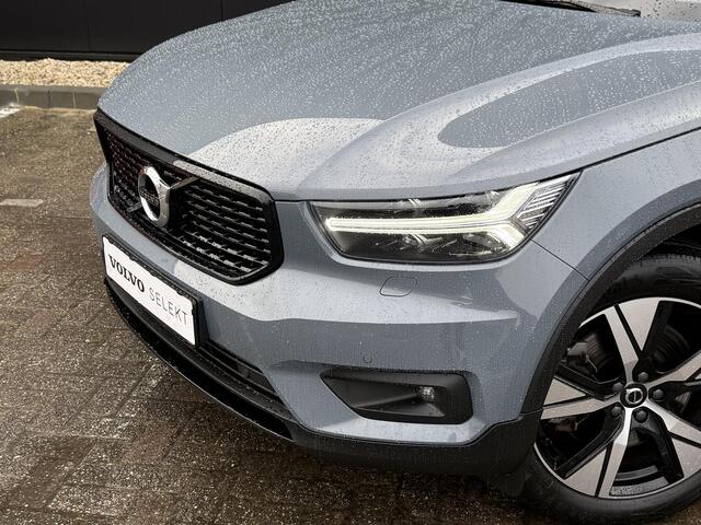 Volvo XC40 1.5 T4 Plug-in hybrid Plus Dark , Automaat , Adaptive Cruise , Pilot Assist , Leder , Stoel+Stuur+Achterbank Verwarmd , Harman/Kardon , Camera , Elek. verstelbare stoel met geheugen , Carplay , Navi , Bluetooth ,