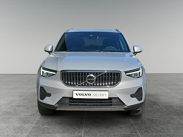 Volvo XC40 1.5 T4 Plug-in hybrid Ultimate Bright | Panormadak | Stoelverwarming | Elektrisch verstelbare voorstoelen | Harman/Kardon |