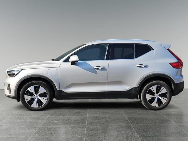 Volvo XC40 1.5 T4 Plug-in hybrid Ultimate Bright | Panormadak | Stoelverwarming | Elektrisch verstelbare voorstoelen | Harman/Kardon |