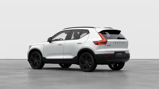 Volvo XC40 B4 Plus Black Edition | Elektr. Panoramadak | 360º Camera | 20" LM velgen | Extra getint glas | Geheugen best. stoel | Harman Kardon | Keyless entry