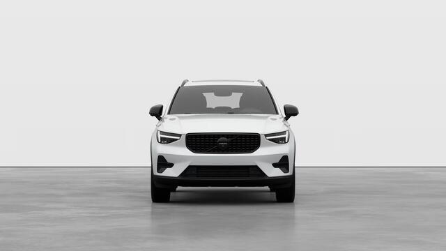 Volvo XC40 B4 Plus Black Edition | Elektr. Panoramadak | 360º Camera | 20" LM velgen | Extra getint glas | Geheugen best. stoel | Harman Kardon | Keyless entry