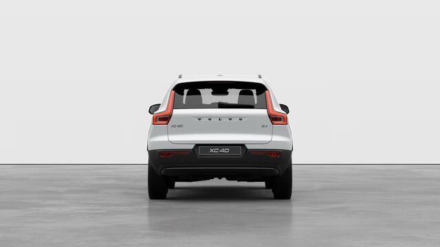 Volvo XC40 B4 Plus Black Edition | Elektr. Panoramadak | 360º Camera | 20" LM velgen | Extra getint glas | Geheugen best. stoel | Harman Kardon | Keyless entry