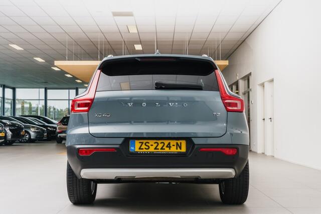 Volvo XC40 T3 Geartronic Momentum Pro