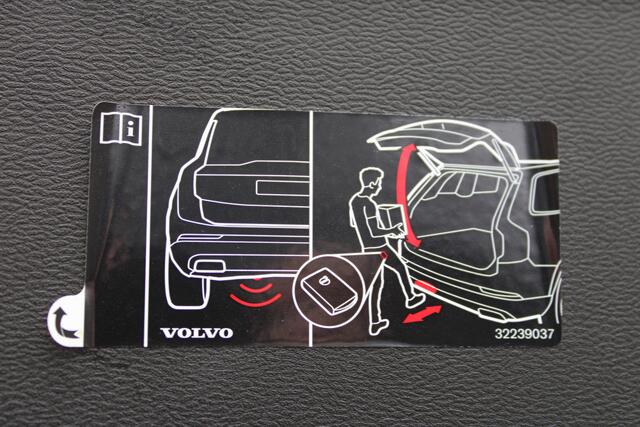 Volvo XC40 T4 Recharge Inscription | Leder | 19" velgen |