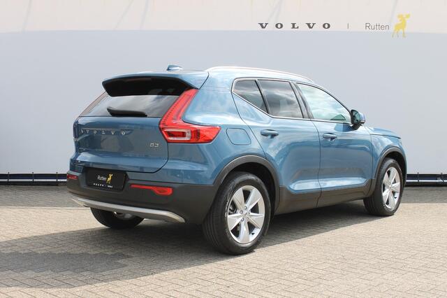 Volvo XC40 B3 177PK Automaat Core Google infotainment / Draadloos telefoon opladen / Elektrisch bedienbare bestuurdersstoel met geheugen / Adaptieve Cruise Control