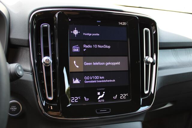 Volvo XC40 1.5 T4 Plug-in hybrid Plus Dark | Trekhaak | H/K | Pilot Assist | Memory | Navigatie | 360 Camera