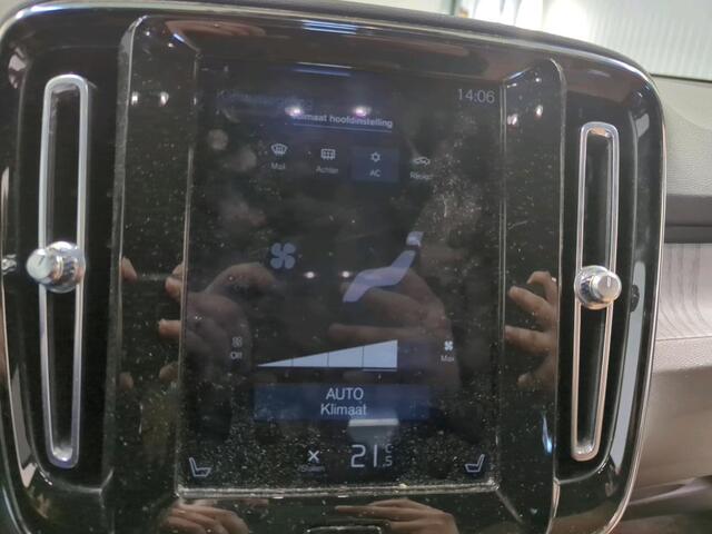 Volvo XC40 1.5 T5 Twin Engine Inscription NL AUTO | LEDER | STOELVERW |