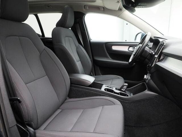 Volvo XC40 1.5 T4 Recharge Inscription Expression | PANO | CAMERA | KEYLESS