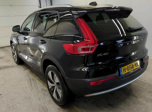 Volvo XC40 1.5 T5 Recharge 262 pk Momentum Pro Panoramadak Camera Parkeersensoren Navigatie Led Koplampen Plug In Hybride NL Auto 1e Eigenaar Lage Kilometerstand