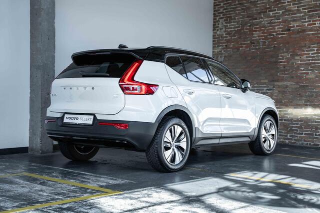 Volvo XC40 T5 Recharge R-Design | Panoramadak | 360° Parkeercamera | Parkeersensoren voor + achter | Harman kardon premium audio | Stoelverwarming | Electrische bedienbare voorstoelen | LED koplampen | Navigatie |