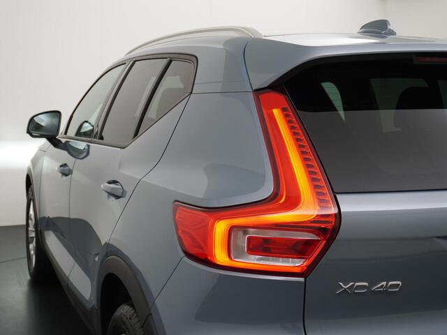 Volvo XC40 1.5 T3 Momentum Trekhaak/Carplay/Stoelverwarming etc.