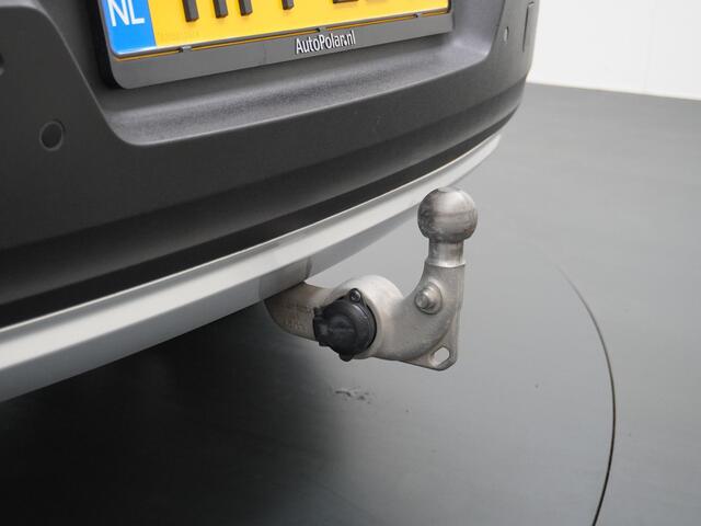 Volvo XC40 1.5 T3 Momentum Trekhaak/Carplay/Stoelverwarming etc.