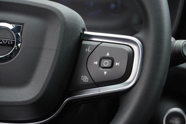 Volvo XC40 1.5 T5 Plug-in hybrid Plus Dark