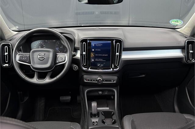 Volvo XC40 1.5 T3 Momentum Pro 164pk - Camera - ACC - Pano - Trekhaak - Carplay - Harman Kardon - Rijklaar