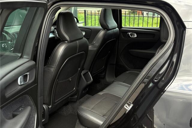 Volvo XC40 1.5 T3 Momentum Pro 164pk - Camera - ACC - Pano - Trekhaak - Carplay - Harman Kardon - Rijklaar