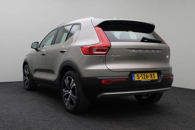 Volvo XC40 1.5 T4 Recharge Inscription 2022 Panoramadak | Carplay | Camera | Adaptive cruise | Memory | Stuurverwarming | Stoelverwarming | Bluetooth | Voorruit verwarming | PDC | Elektrische achterklep