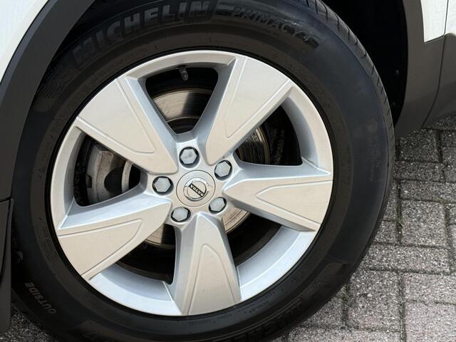 Volvo XC40 1.5 T2 Momentum | Navigatie | Camera| LED | Climate Controle | Keyless Start | DAB | Cruise Controle | Apple/Android CarPlay |