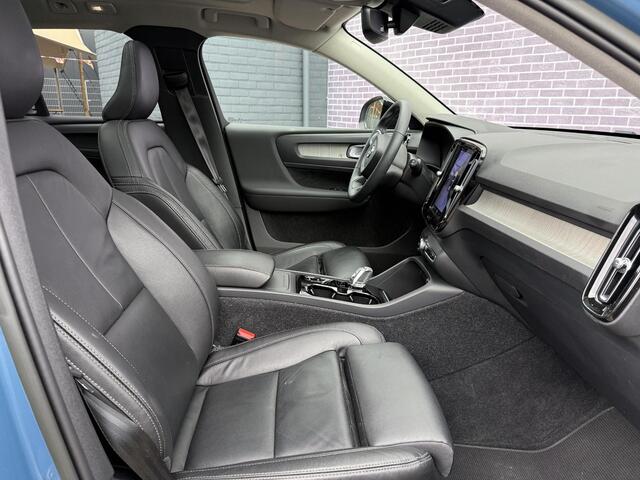Volvo XC40 2.0 B4 AWD Ultimate Dark | Nieuw Binnen | Facelift | Leder | Memory | Panorama-schuifdak | 360° Camera | Harman/Kardon | Keyless Entry | Stuur + Stoel verwarming |