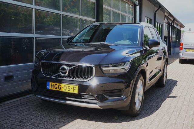 Volvo XC40 1.5 T3 Momentum Business