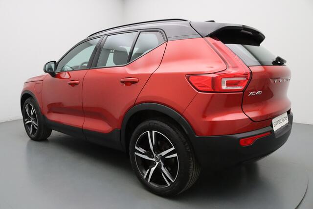 Volvo XC40 T5 180pk Recharge R-Design Automaat Harman Kardon | Camera | Adapt. Cruise | Stoel-/stuur-/voorruitverw.