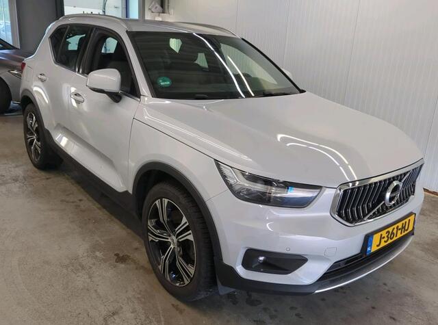 Volvo XC40 1.5 T5 262 pk Recharge Business Pro Navigatie Trekhaak Camera Carplay Bliss Pilot Assist 19 Inch Velgen DAB Sportstoel Keyless NL Auto 1e Eigenaar Plug-in Hybride