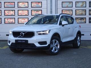 volvo-xc40-t3-momentum--navi--pdc