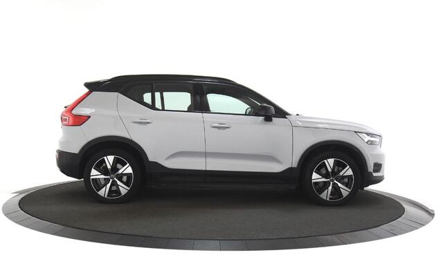 Volvo XC40 Recharge P8 AWD R-Design Camera / Stoel/stuur verwarming / Navigatie
