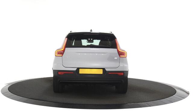 Volvo XC40 Recharge P8 AWD R-Design Camera / Stoel/stuur verwarming / Navigatie
