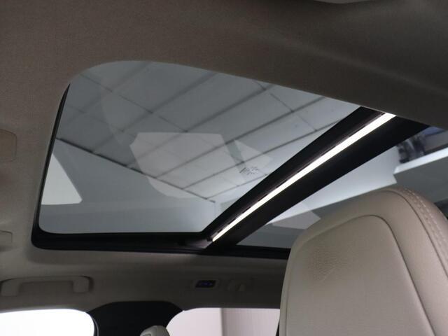 Volvo XC40 1.5 T5 Twin Engine Inscription | Panoramadak | Leder | Harman/Kardon | Stoelverwarming | Carplay | Camera | Navigatie | Adaptive cruise | PHEV | Plug In