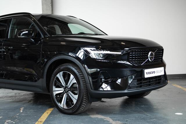Volvo XC40 T5 Recharge Inscription | Harman Kardon Premium Audio | Panoramadak | 4-seizoenen banden | 360° parkeercamera | Stoeverwarming | BLIS | Adaptive Cruise Control | Parkeersensoren voor + achter | Navigatie