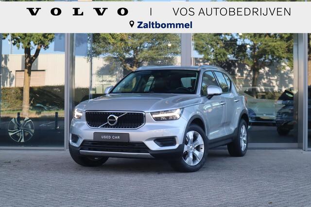 Volvo XC40 T4 Momentum | Keyless Entry| Elektrisch bedienbare achterklep| Parkeersensoren voor + achter met achteruitrijcamera| Semi- elektrisch inklapbare trekhaak| Verwarmbare voorstoelen| DAB+|