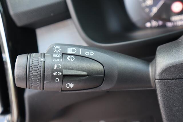 Volvo XC40 1.5 T3 Momentum | camera | cruise | navi | dealer o.h. | oh.boek