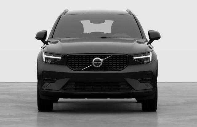 Volvo XC40 B4 211PK Automaat Plus Dark / Extra getint glas / Microtech/Nubuck / Camera achter