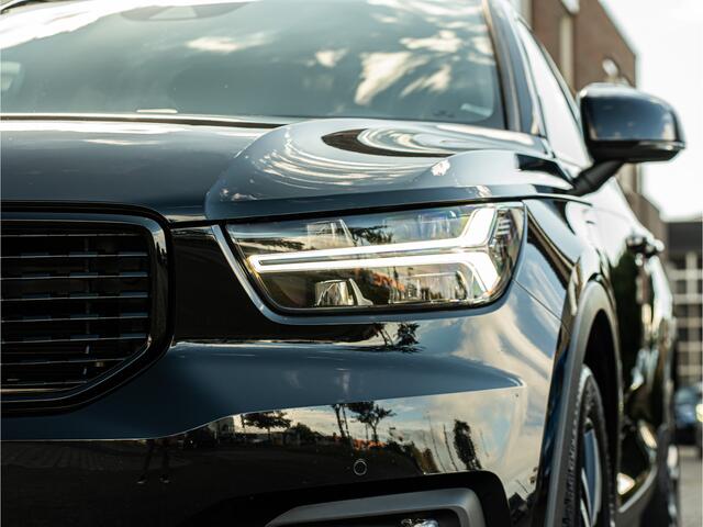 Volvo XC40 1.5 T5 Twin Engine R-Design PANO HARMAN KARDON CAMERA TREKHAAK 19 INCH STANDKACHEL
