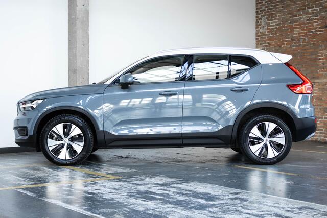 Volvo XC40 B4 Automaat Business Pro | Dealeronderhouden | Adaptive cruise control | BLIS | Parkeersensoren voor + achter | Parkeercamera | Volvo on Call | Navigatie | 18'' Lichtmetalen velgen