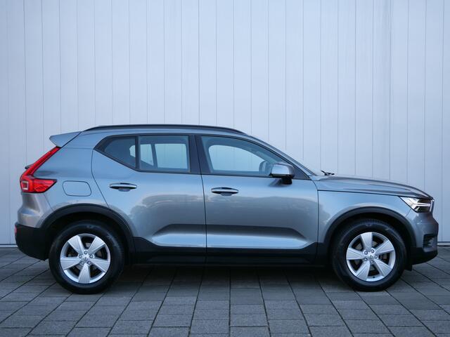 Volvo XC40 1.5 T3 157pk Trekhaak / Navigatie / 17 inch