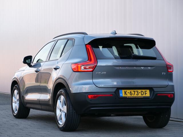 Volvo XC40 1.5 T3 157pk Trekhaak / Navigatie / 17 inch