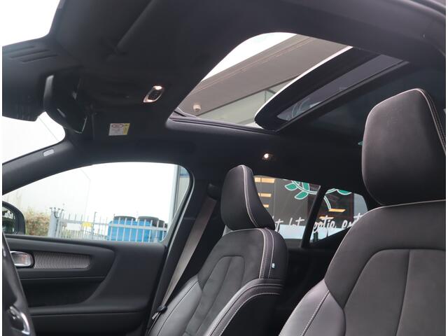Volvo XC40 1.5 T4 Recharge R-Design / NL Auto / Panodak /