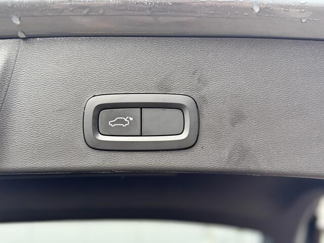 Volvo XC40 1.5 T5 Twin Engine Momentum Pro Panorama-dak | Trekhaak